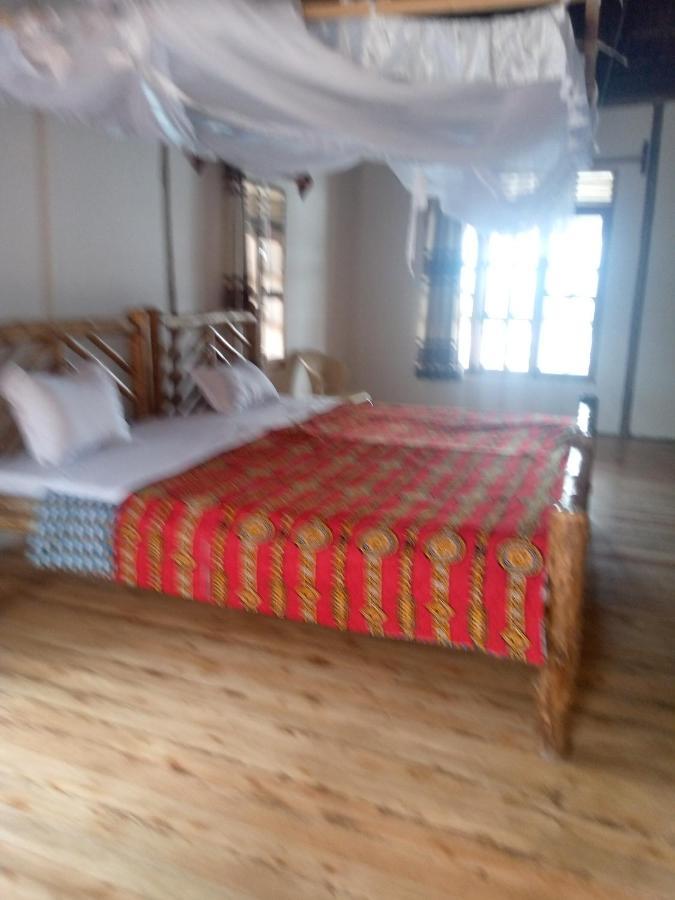 Tembo Safari Lodge Katunguru Exterior foto